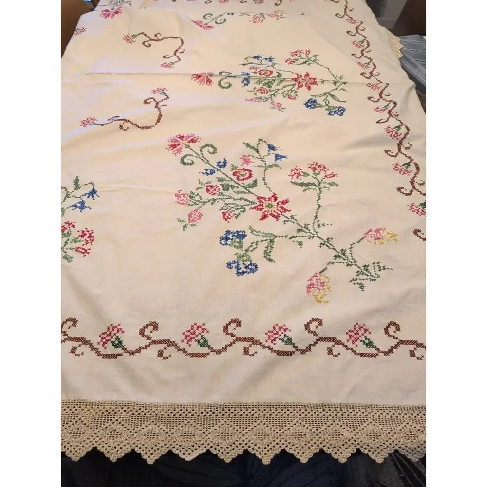 VINTAGE HAND EMBROIDERED Cross Stitched Crochet With Lace Bed Spread Cover